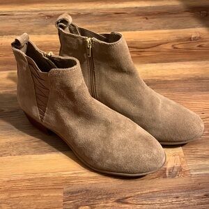 Diba Women’s Suede Ankle Boots